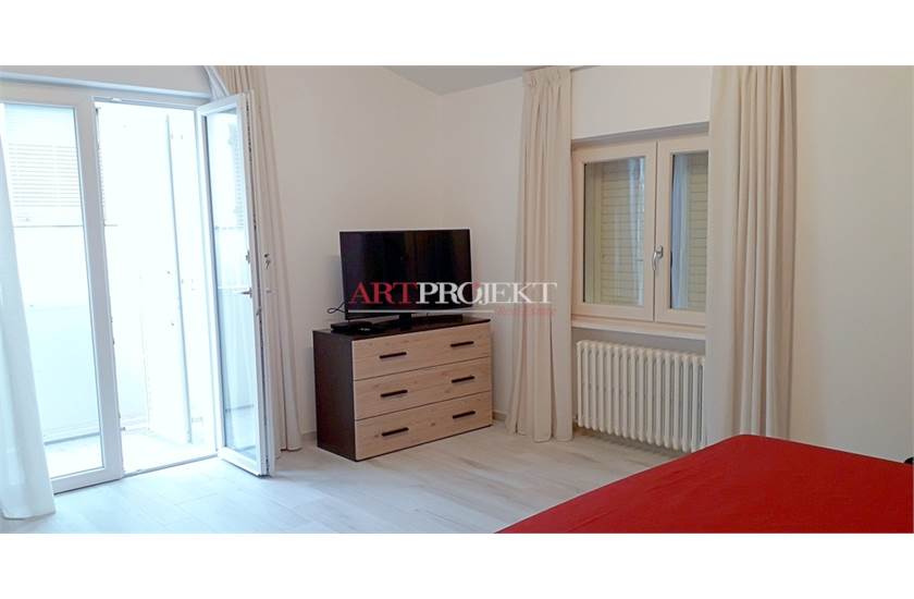 Zweifamilienhaus in Verkauf zu FORTE DEI MARMI (Vittoria Apuana) - Preis: 1.500.000 EUR / ARTPROJEKT