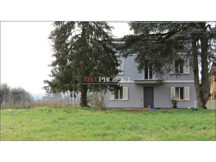 Villa in Vendita A LUCCA - Prezzo: 1.350.000 EUR / ARTPROJEKT