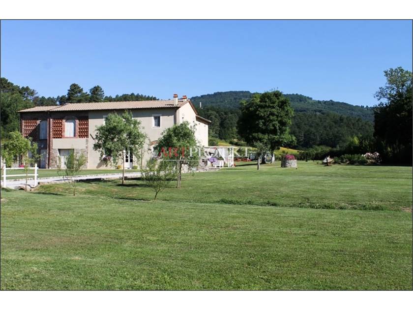 Villa / Haus in Verkauf zu LUCCA - Preis: 1.550.000 EUR / ARTPROJEKT