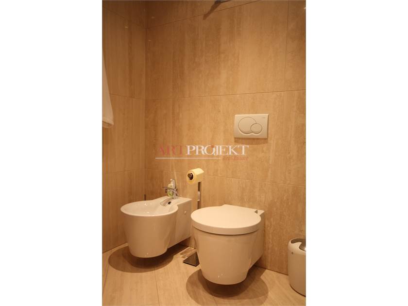 Lugano – Prestigiosa villa con vista lago e raffinati spazi esterni / ArtProjekt SA