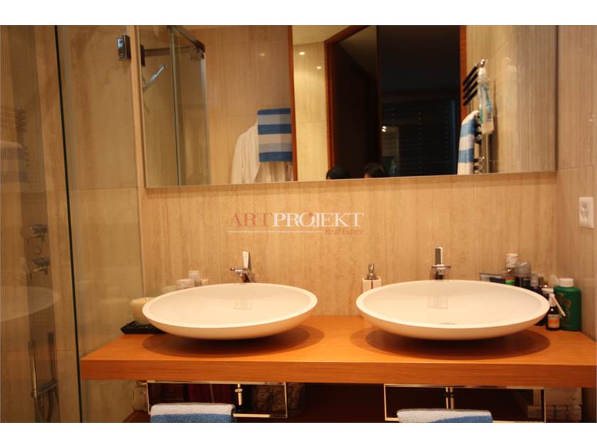 Lugano – Prestigiosa villa con vista lago e raffinati spazi esterni / ArtProjekt SA