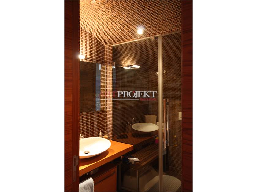 Lugano – Prestigiosa villa con vista lago e raffinati spazi esterni / ArtProjekt SA