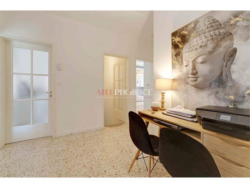 Casa indipendente con giardino a 150 m dal lago / ARTPROJEKT