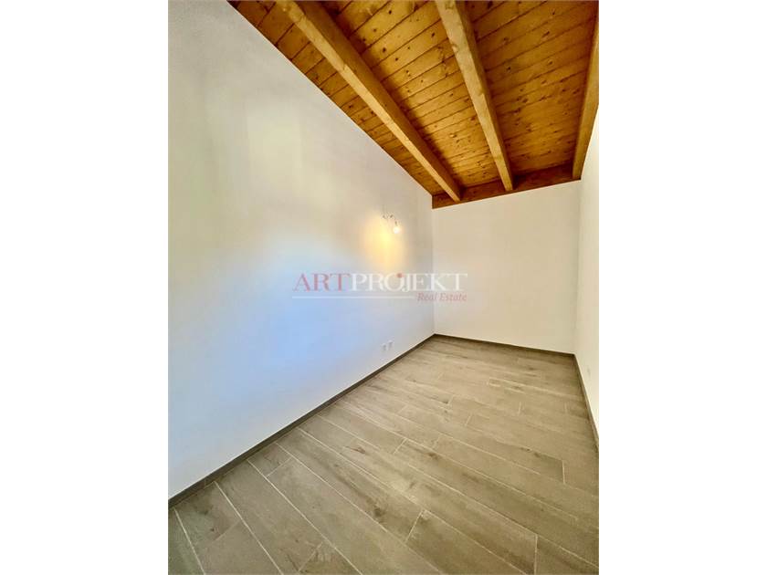 Minergie Villa 4.5 Rooms in Sant’Antonino / ARTPROJEKT