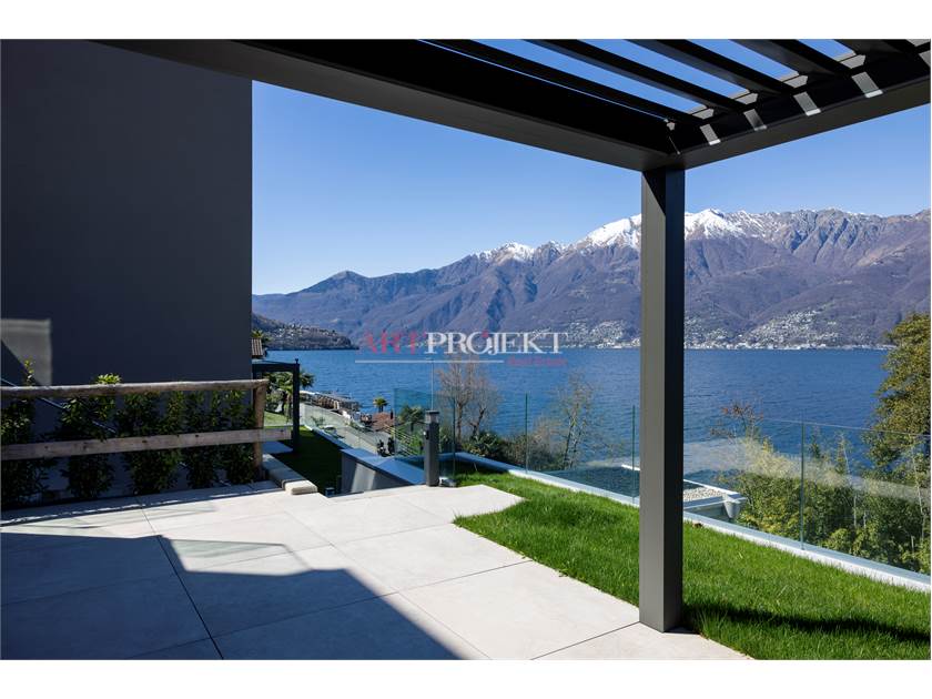 2.5 Locali con Giardino e Vista Lago / ARTPROJEKT
