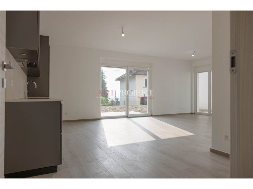 4.5-Zimmer-Villa im Grünen – Sant’Antonino / ArtProjekt SA