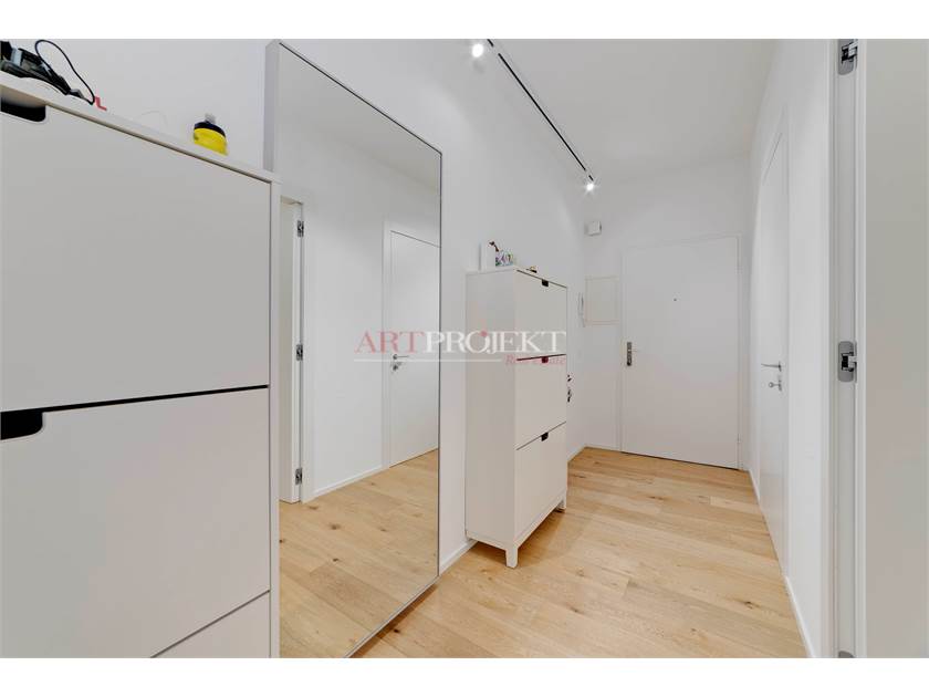 SPLENDIDO APPARTAMENTO DI 3.5 LOCALI A LORETO / ArtProjekt SA