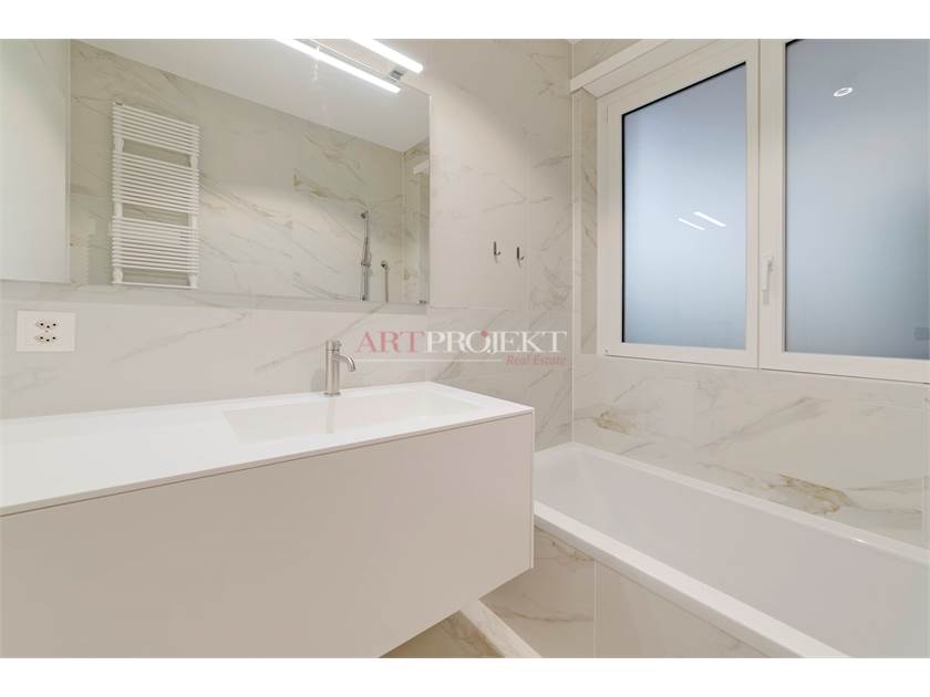 SPLENDIDO APPARTAMENTO DI 3.5 LOCALI A LORETO / ArtProjekt SA