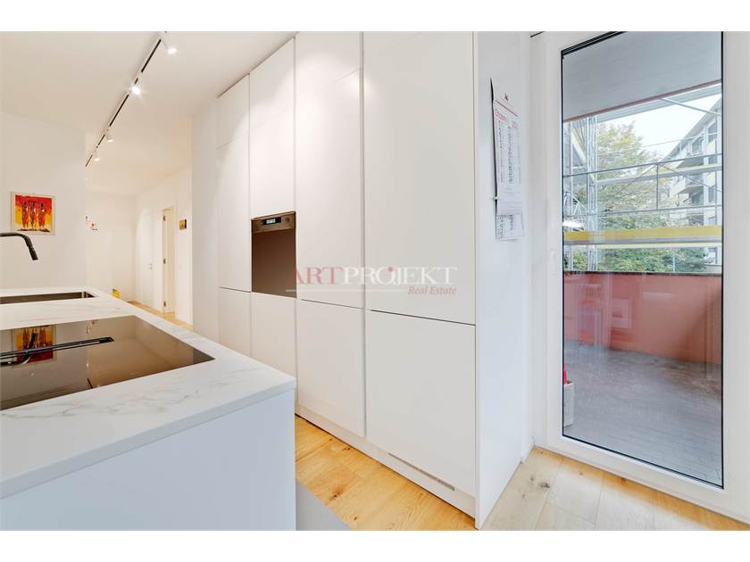 SPLENDIDO APPARTAMENTO DI 3.5 LOCALI A LORETO / ArtProjekt SA