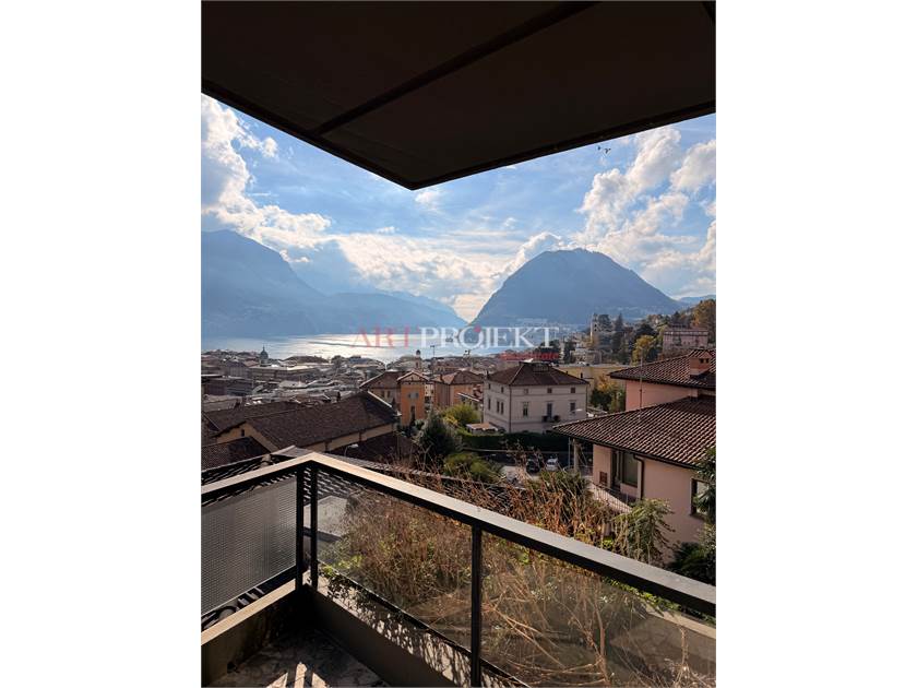 3.5 -room apartment with panoramic lake view / ArtProjekt SA