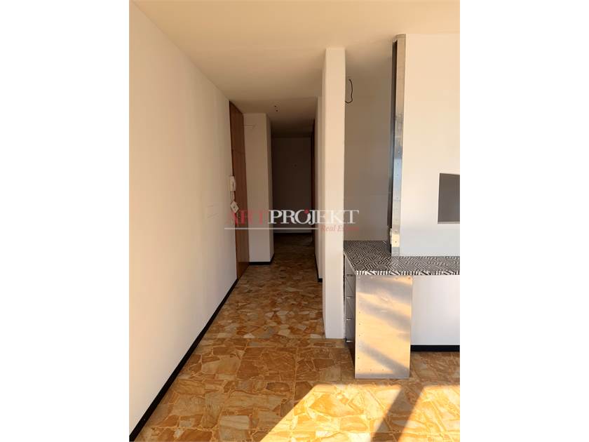 3.5 -room apartment with panoramic lake view / ArtProjekt SA