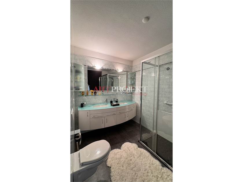 BELLISSIMO APPARTAMENTO CON GIARDINO A SANT'ANTONINO / ArtProjekt SA