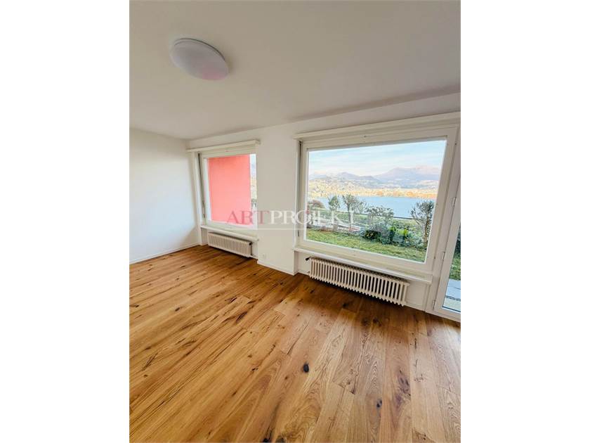 YOUR PARADISE IS HERE – JUST STEPS FROM THE LAKE! / ArtProjekt SA