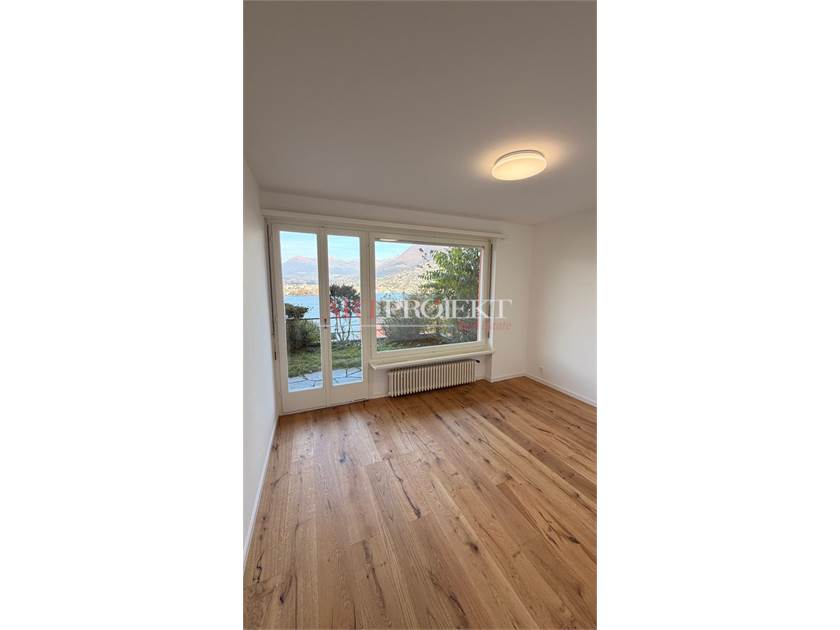 YOUR PARADISE IS HERE – JUST STEPS FROM THE LAKE! / ArtProjekt SA