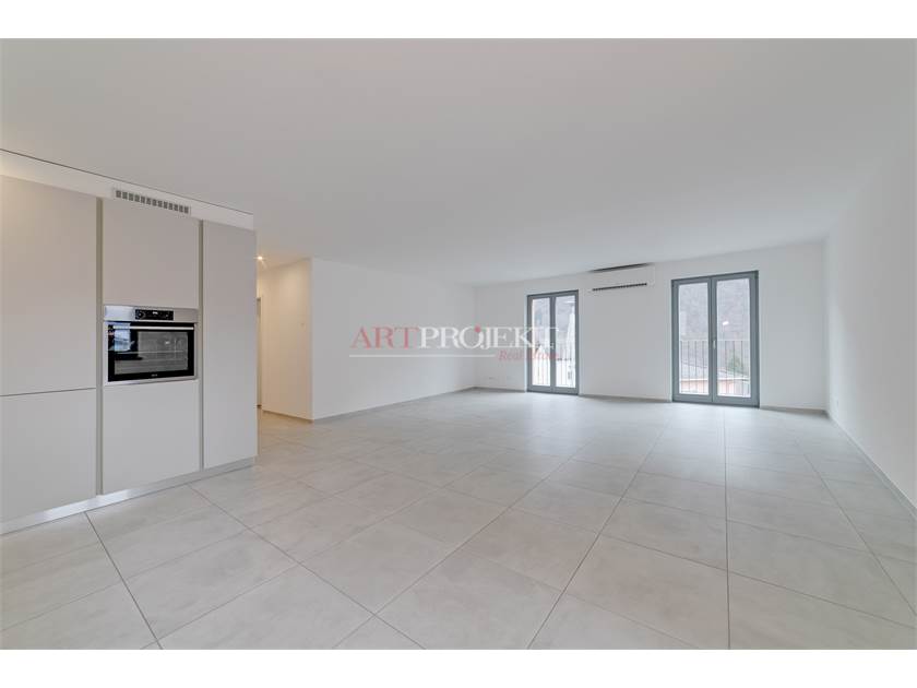 SPLENDIDO 4.5 LOCALI A PIANEZZO / ArtProjekt SA