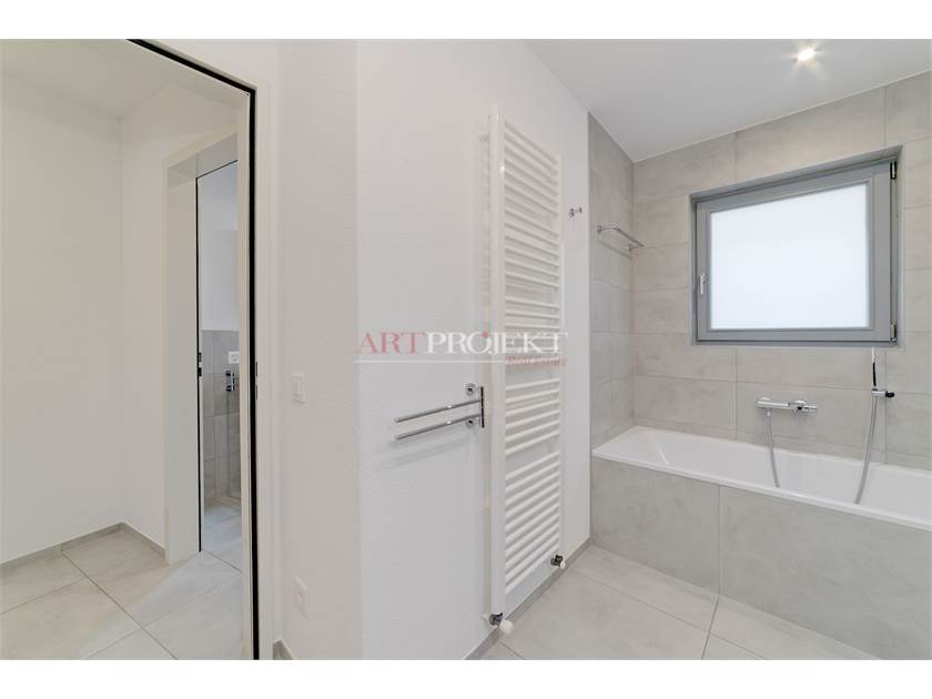 SPLENDIDO 4.5 LOCALI A PIANEZZO / ArtProjekt SA