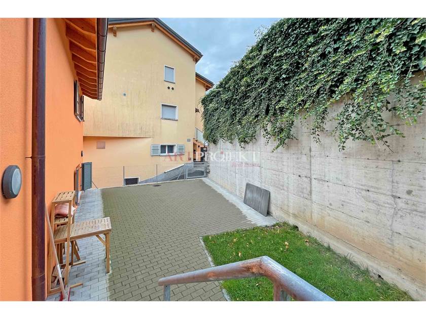 SPLENDIDO 4.5 LOCALI A PIANEZZO / ArtProjekt SA