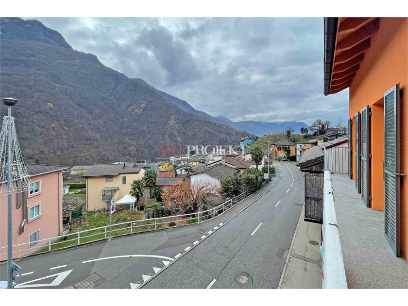 SPLENDIDO 4.5 LOCALI A PIANEZZO / ArtProjekt SA