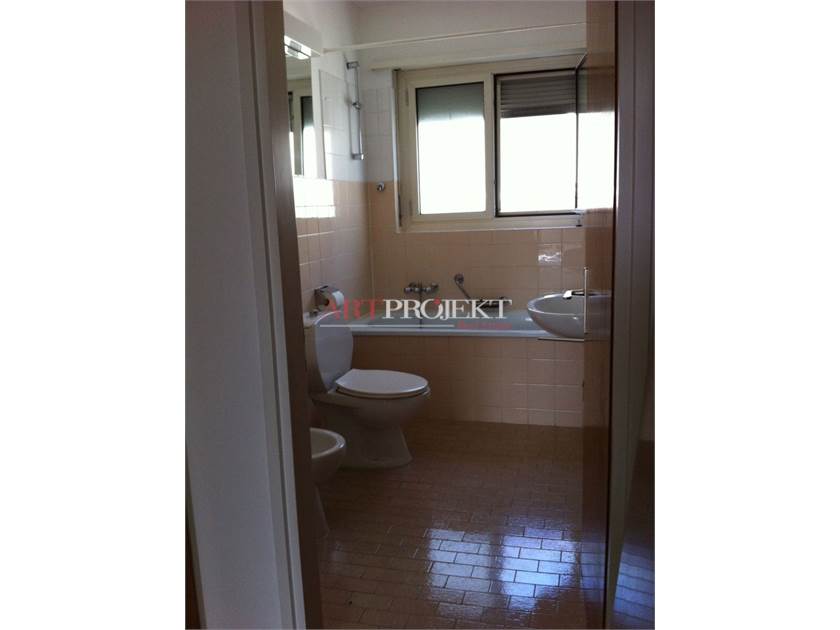 AMPIO 4.5 LOCALI A LUGANO - PREGASSONA / ArtProjekt SA