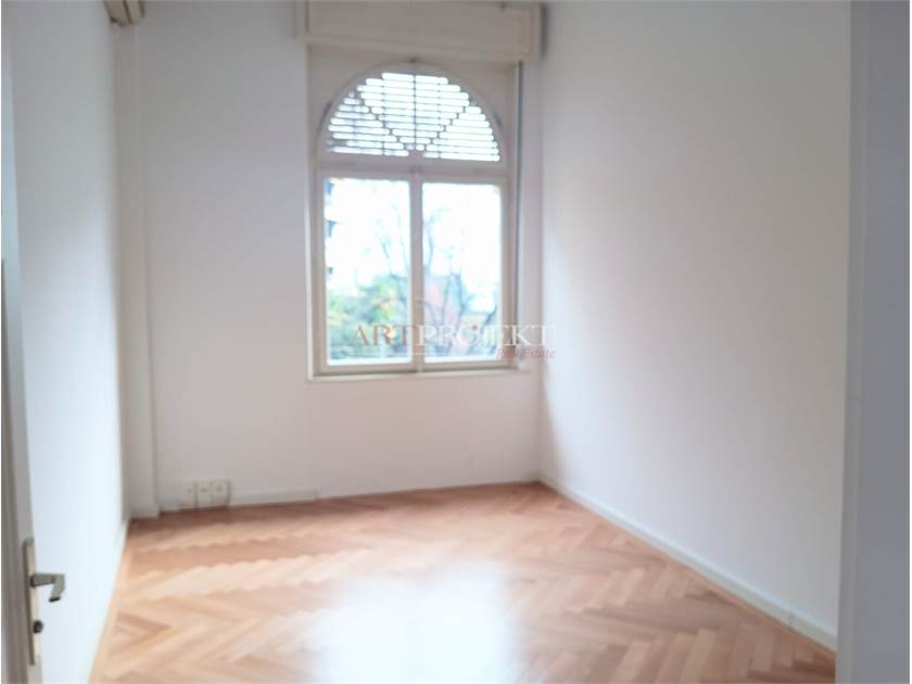 4-Zimmer-Wohnung oder mehr in Mieten zu LUGANO (Loreto) - Preis: 2.150 CHF / monat / ArtProjekt SA
