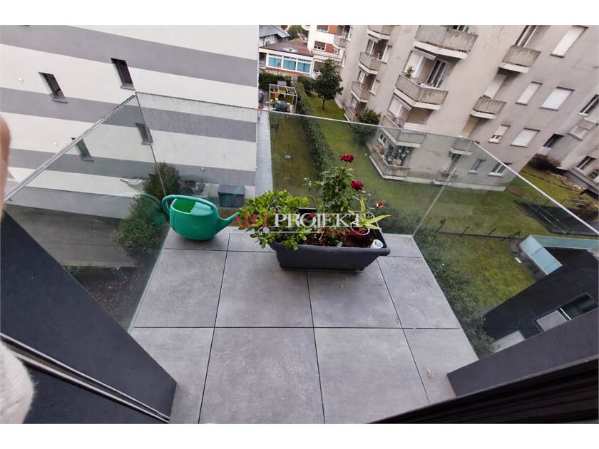 Massagno (TI) – Bright 4.5-room apartment with 2 indoor garage parking spaces / ArtProjekt SA