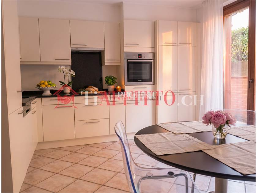 BELLISSIMO APPARTAMENTO CON VISTA PANORAMICA A SAVOSA / ArtProjekt SA