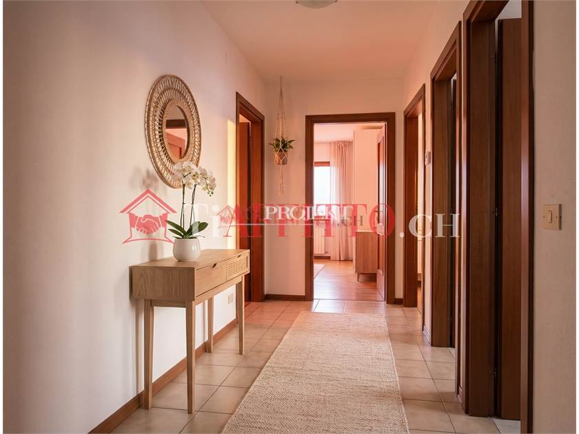 BELLISSIMO APPARTAMENTO CON VISTA PANORAMICA A SAVOSA / ArtProjekt SA