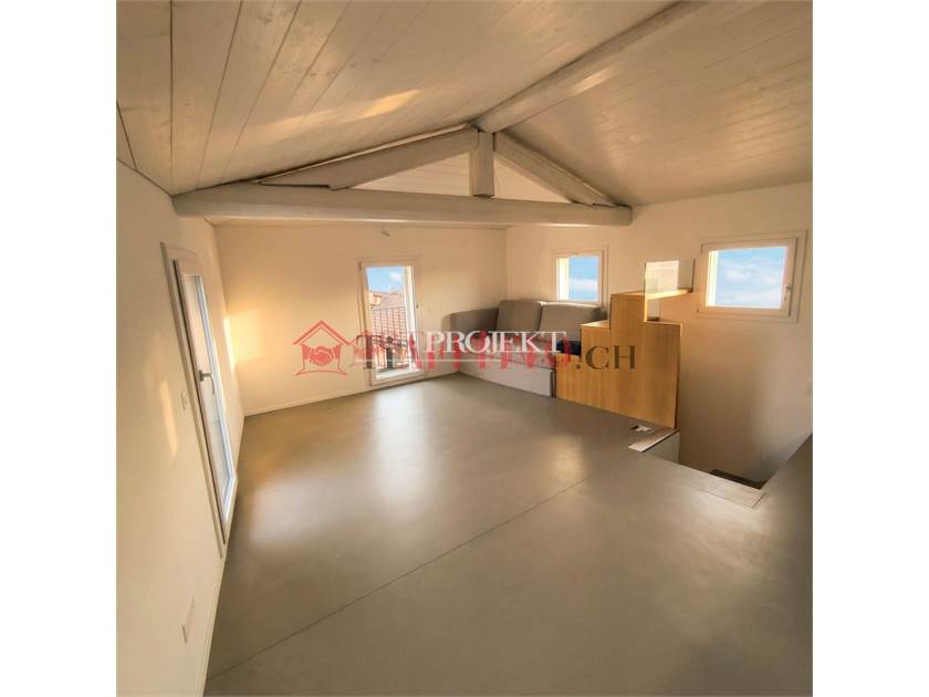 3.5 LOCALI A MAGLIASO A DUE PASSI DAL LAGO / ArtProjekt SA