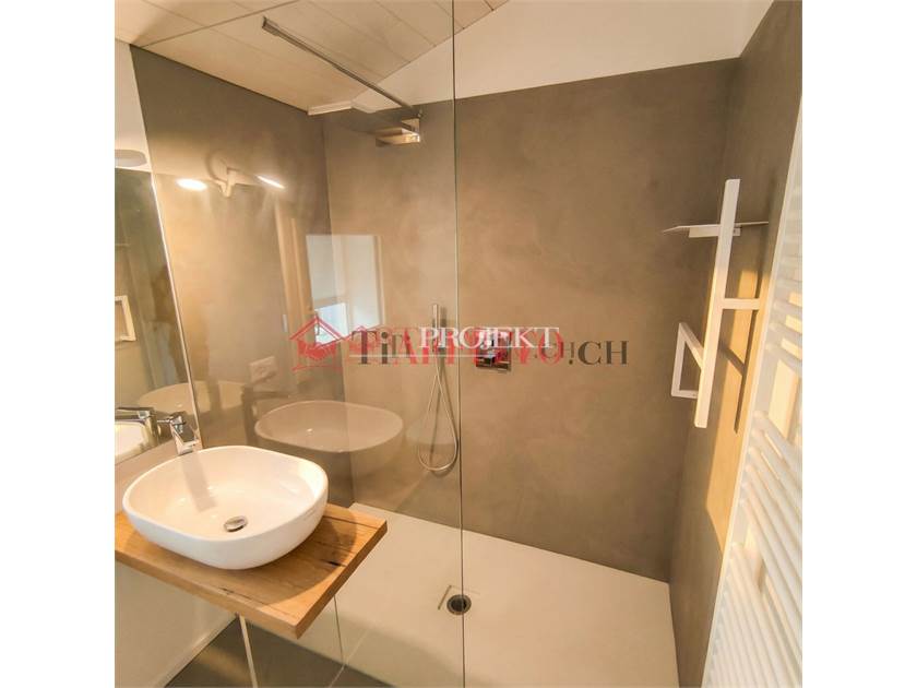 3.5 LOCALI A MAGLIASO A DUE PASSI DAL LAGO / ArtProjekt SA