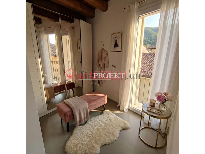 3.5 LOCALI A MAGLIASO A DUE PASSI DAL LAGO / ArtProjekt SA