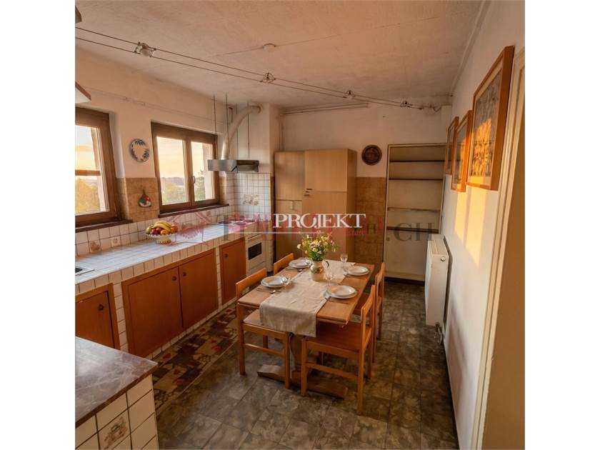 2 LOCALI MANSARDATO A MONTEGGIO ECONOMICO / ArtProjekt SA