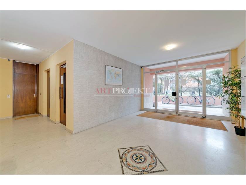 Chiasso – Palazzina residenziale a reddito con elevato potenziale d’investimento / ArtProjekt SA