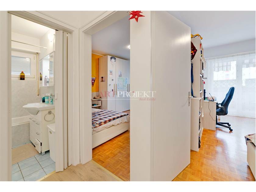 Chiasso – Palazzina residenziale a reddito con elevato potenziale d’investimento / ArtProjekt SA