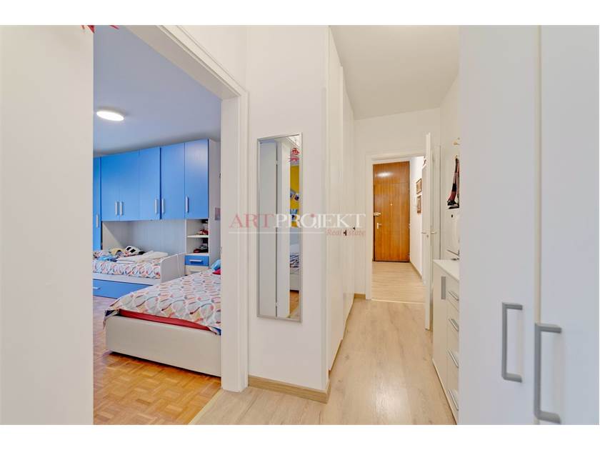 Chiasso – Palazzina residenziale a reddito con elevato potenziale d’investimento / ArtProjekt SA