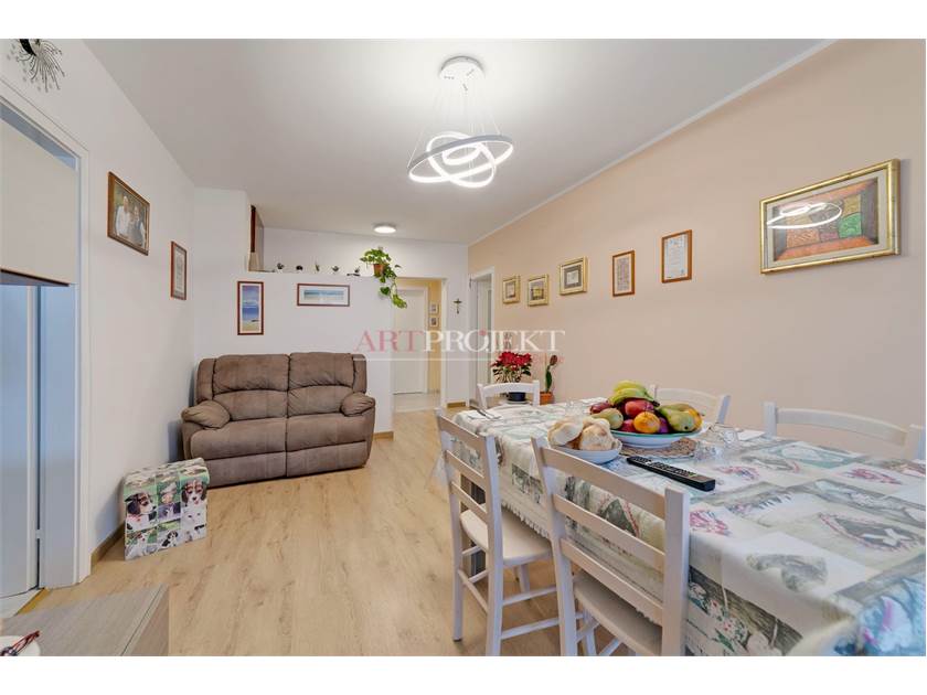 Chiasso – Palazzina residenziale a reddito con elevato potenziale d’investimento / ArtProjekt SA