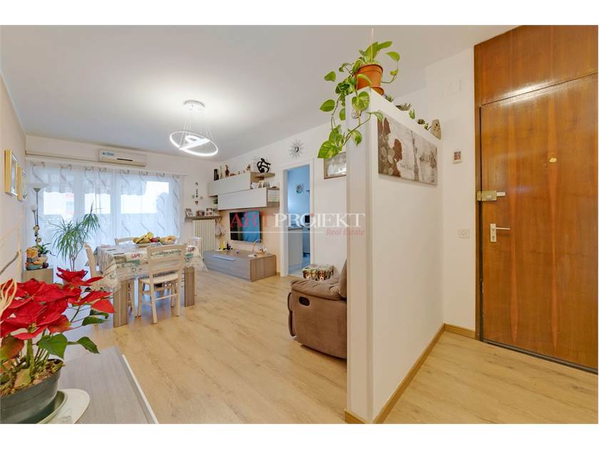 Chiasso – Palazzina residenziale a reddito con elevato potenziale d’investimento / ArtProjekt SA