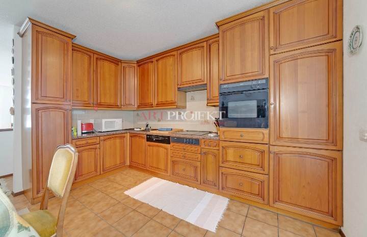 Seseglio (Chiasso) – Villetta a schiera con giardino privato in contesto verde e riservato / ArtProjekt SA