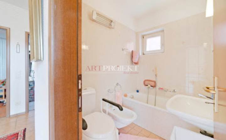 Seseglio (Chiasso) – Villetta a schiera con giardino privato in contesto verde e riservato / ArtProjekt SA