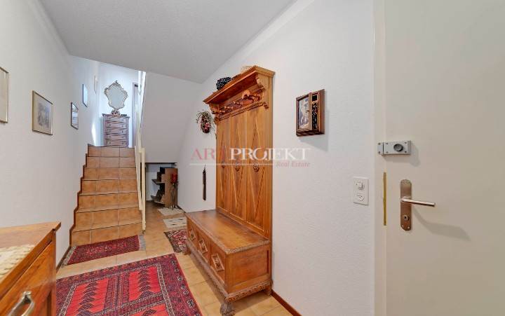 Seseglio (Chiasso) – Villetta a schiera con giardino privato in contesto verde e riservato / ArtProjekt SA