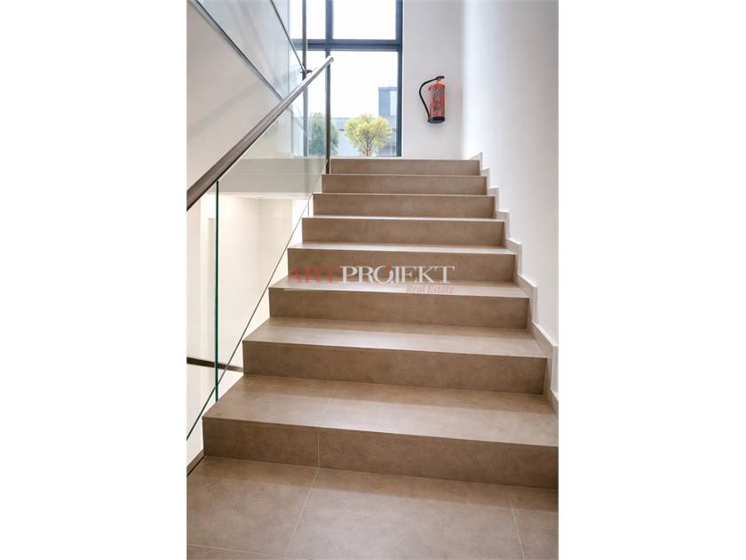 Massagno (TI) – Bright 4.5-room apartment with 2 indoor garage parking spaces / ArtProjekt SA