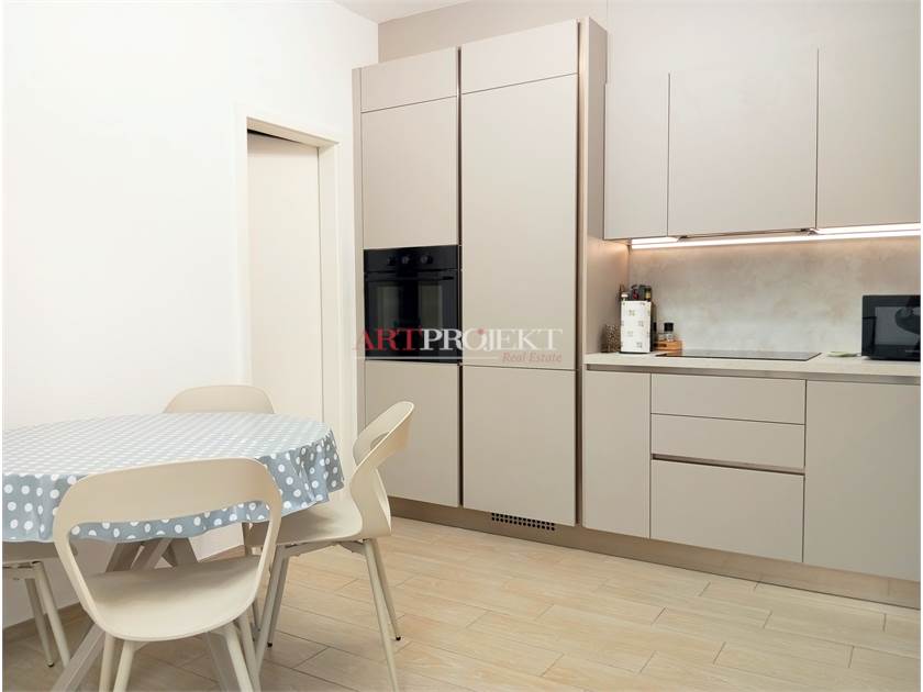 Elegante appartamento completamente arredato nel cuore del centro storico di Mendrisio / ArtProjekt SA