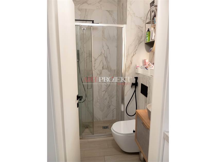 Elegante appartamento completamente arredato nel cuore del centro storico di Mendrisio / ArtProjekt SA