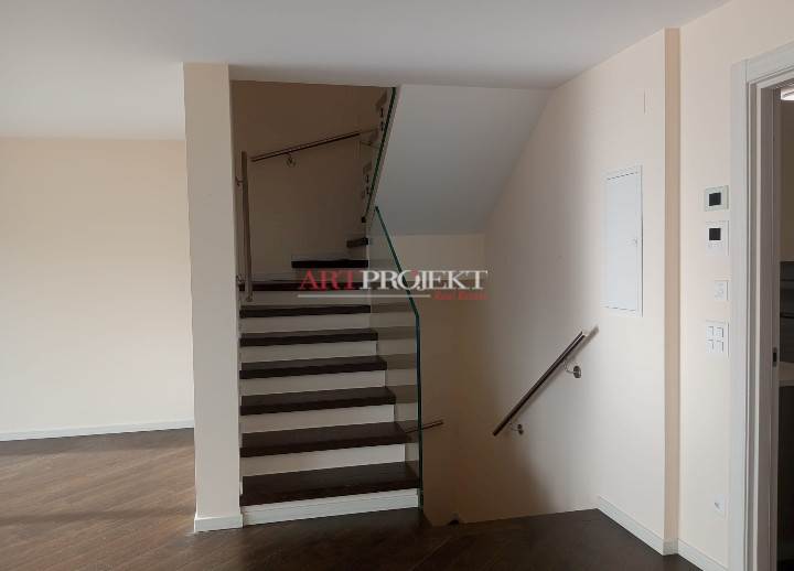 4-Zimmer-Wohnung oder mehr in Mieten zu ARZO - Preis: 2.400 CHF / monat / ArtProjekt SA