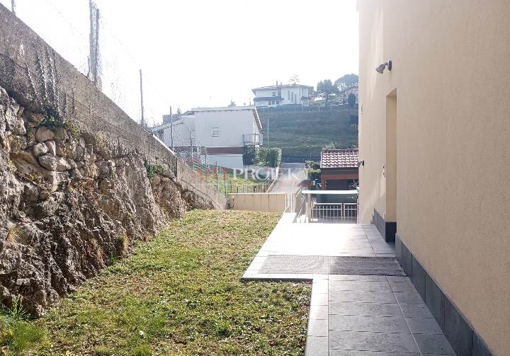 4-Zimmer-Wohnung oder mehr in Mieten zu ARZO - Preis: 2.400 CHF / monat / ArtProjekt SA