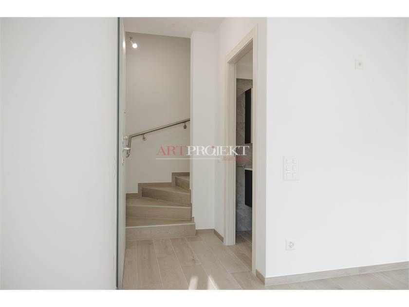 VILLA MINERGIE 4.5 LOCALI A SANT’ANTONINO / ArtProjekt SA