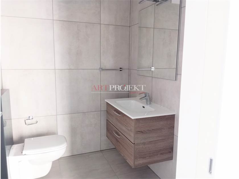 Splendido 4,5 locali nel cuore di Paradiso / ArtProjekt SA