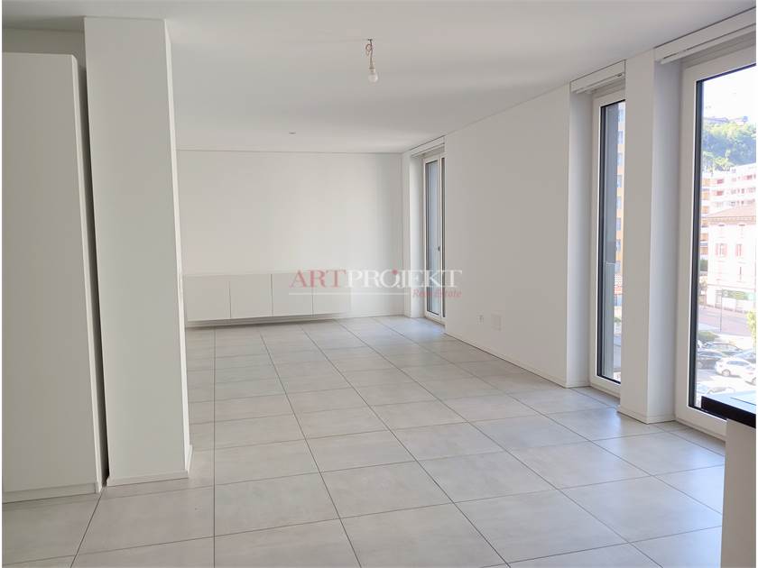 Splendido 4,5 locali nel cuore di Paradiso / ArtProjekt SA