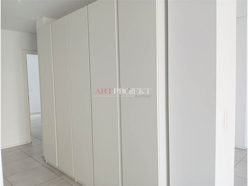 Splendido 4,5 locali nel cuore di Paradiso / ArtProjekt SA