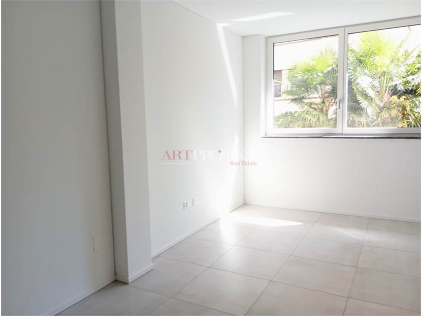 Splendido 4,5 locali nel cuore di Paradiso / ArtProjekt SA