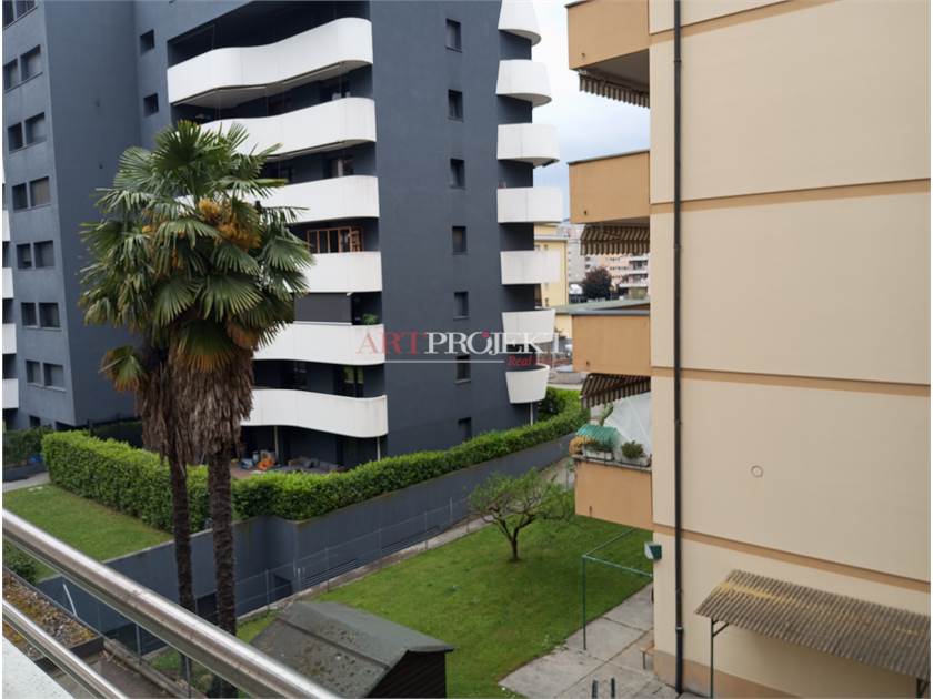 Bright 2.5-room apartment with terrace – strategic location in Pregassona / ArtProjekt SA